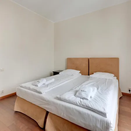 Aparthotel Dom & House - Jelitkowo 50 Metrow Od Plazy Gdaňsk