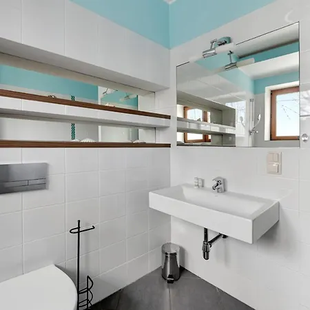 Ξενοδοχείο με διαμερίσματα Dom & House - Jelitkowo 50 Metrow Od Plazy