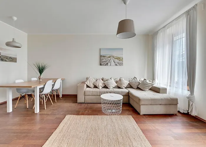 Lägenhetshotell Dom & House - Jelitkowo 50 Metrow Od Plazy