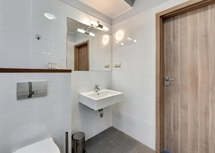 Dom & House - Jelitkowo 50 Metrow Od Plazy 公寓式酒店