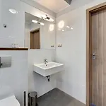 Dom & House - Jelitkowo 50 Metrow Od Plazy 公寓式酒店