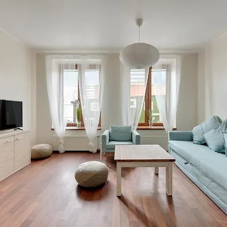 Lejlighedshotel Dom & House - Jelitkowo 50 Metrow Od Plazy 4*
