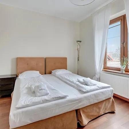 Lejlighedshotel Dom & House - Jelitkowo 50 Metrow Od Plazy