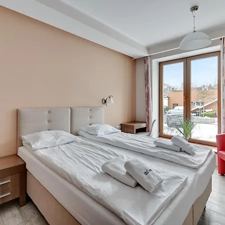 Lejlighedshotel Dom & House - Jelitkowo 50 Metrow Od Plazy